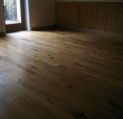 Nouveau parquet en chêne rustique