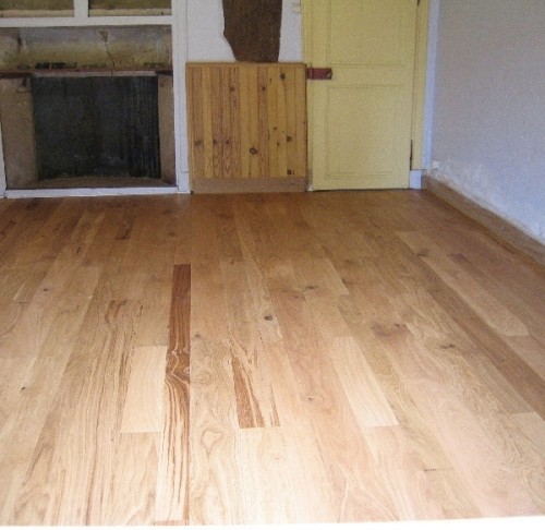 Nouveau parquet en chêne rustique