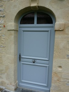 Porte d'entrée peinte